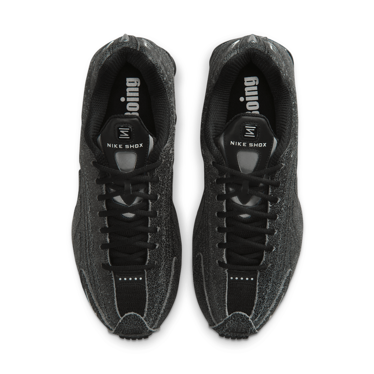 NIKE公式】ショックス R4 'Black and Metallic Silver' (IO4544-002